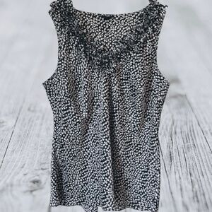 Spense Woman Black & White Speckle Dot Sleeveless Ruffle Front V-Neck Blouse 1X